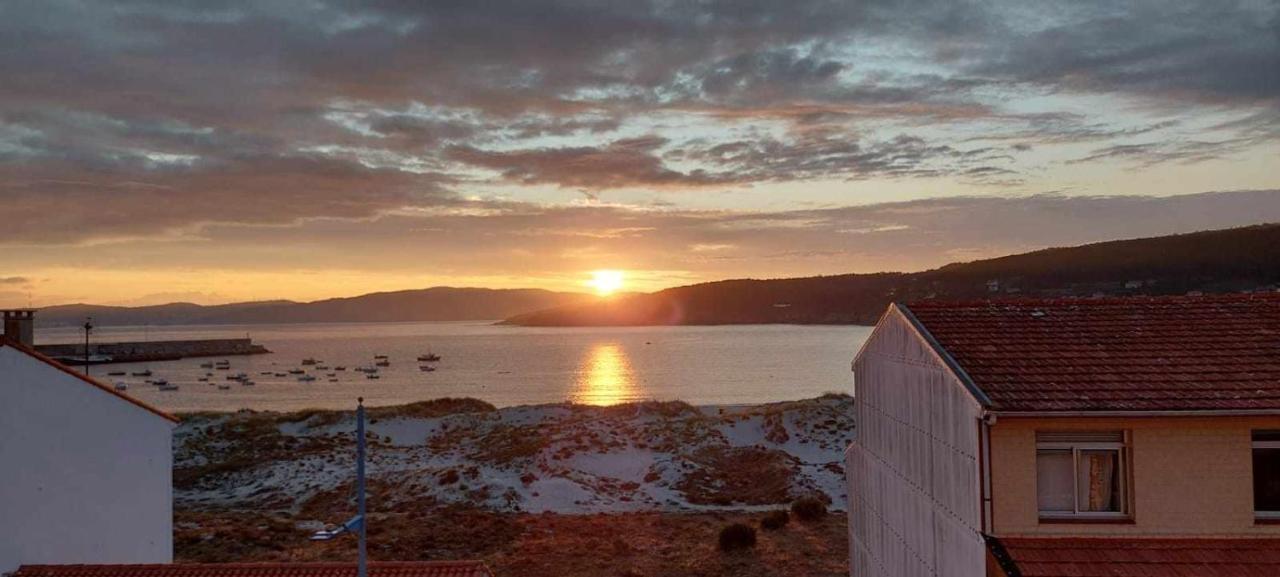 Apartamento Xanela O Mar Laxe Buitenkant foto